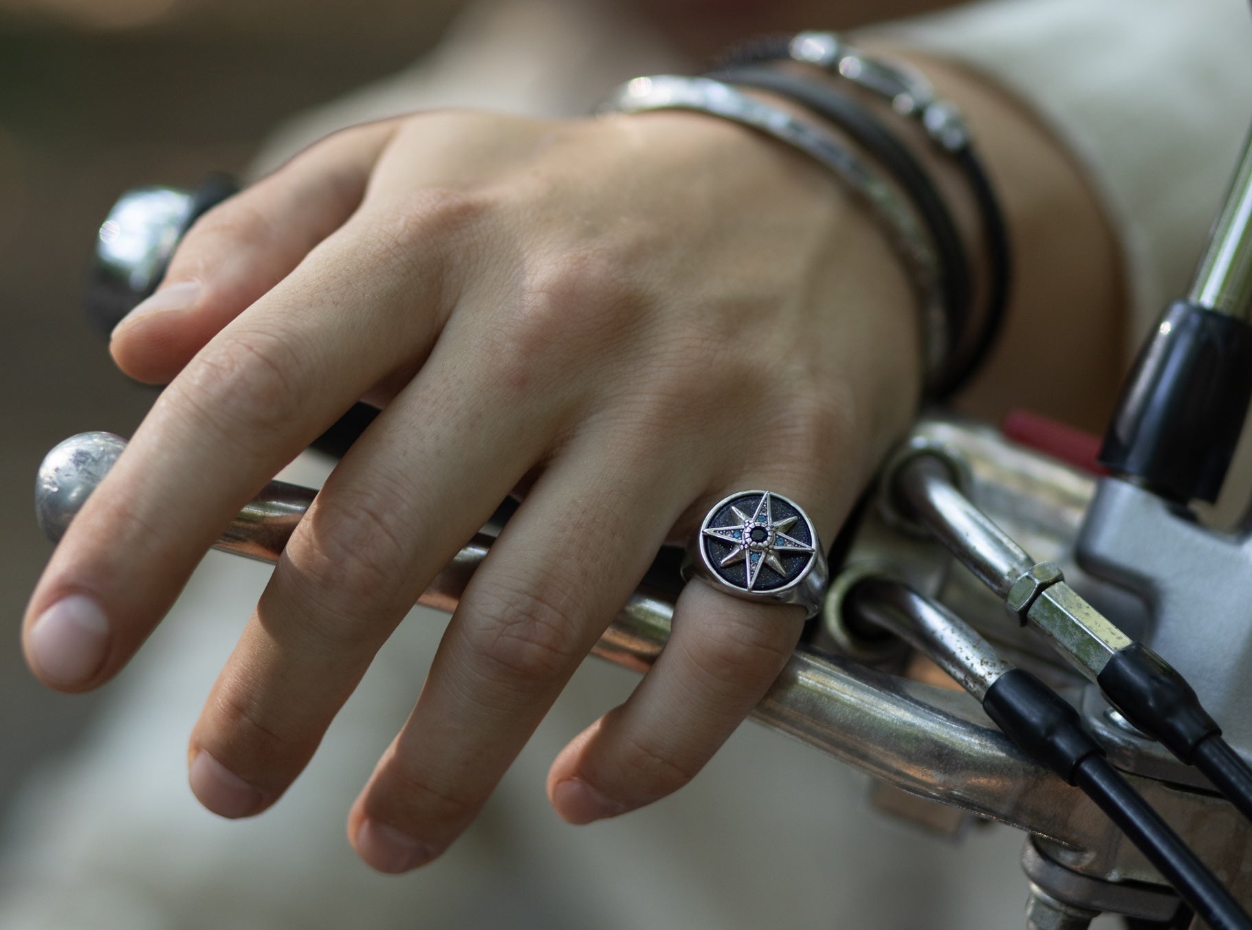 inele barbati moderne